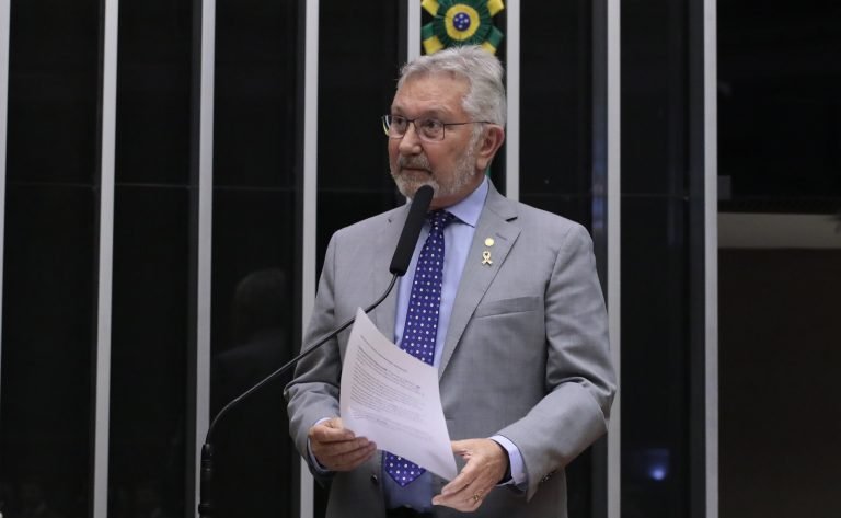 Discussão e votação de propostas legislativas. Dep. Luiz Carlos Busato (UNIÃO-RS)