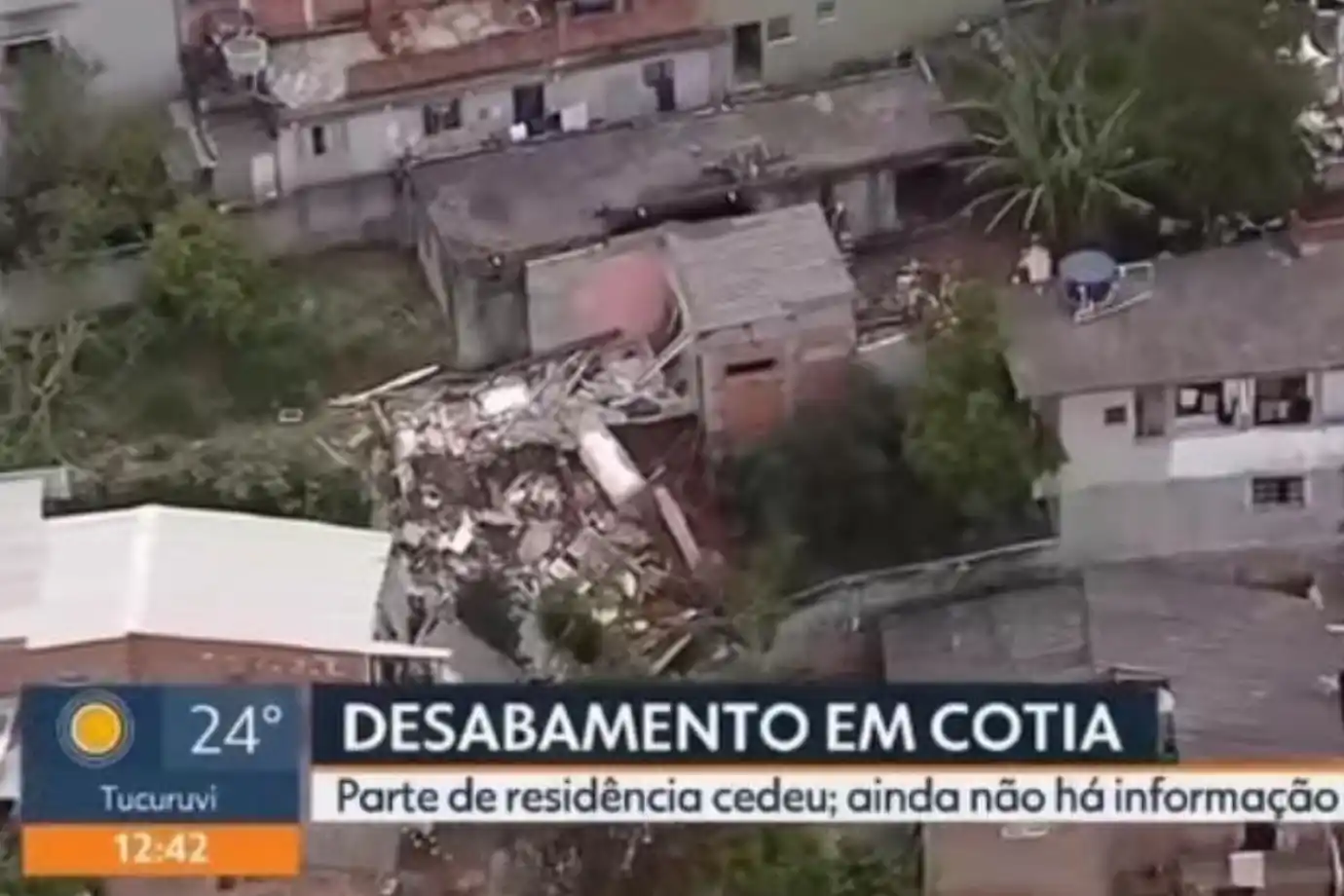 desabamento em cotia hoje