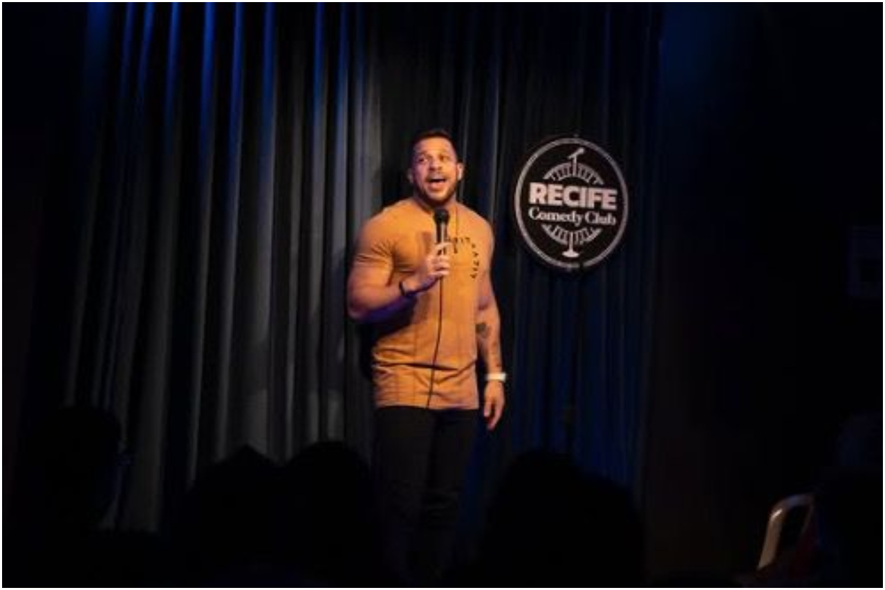 show de stand up flávio andradde em osasco