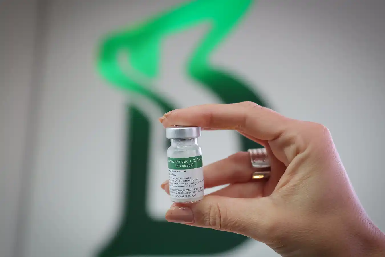 vacina contra a dengue dose unica butantan