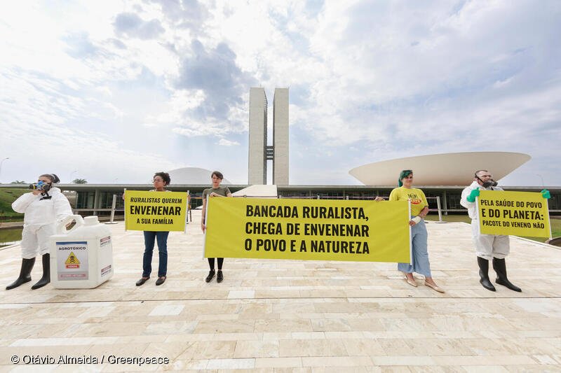 Fruto do PL do Veneno, nova Lei de Agrotóxicos entra em vigor em janeiro de 2025, prazo final para aprovação de projeto sobre bioinsumos. (Foto: Otávio Almeida/Greenpeace)