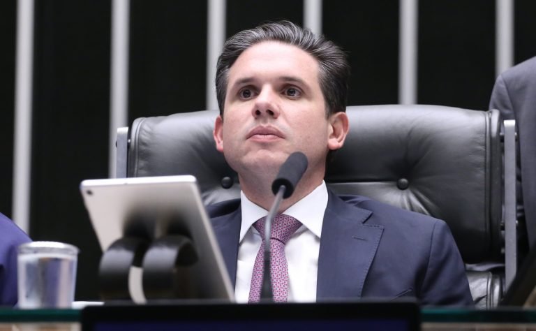 Discussão e votação de propostas legislativas. Presidente da Câmara dos Deputados, Hugo Motta (REPUBLICANOS - PB)
