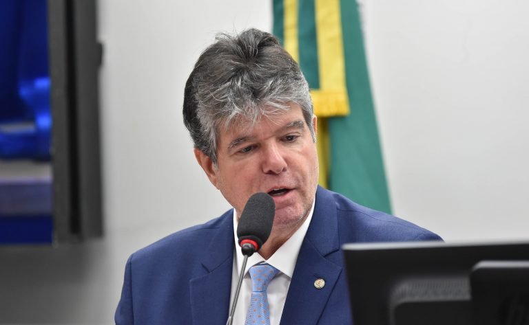 - Audiência Pública - Debater a PEC nº 383/2017, que destina 1% da Receita Corrente Líquida da União, Estados, Distrito Federal e Municípios ao SUAS. Dep. Ruy Carneiro (PODE-PB)