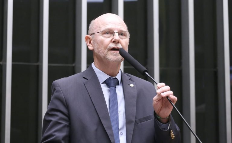 Deliberação dos Projetos de Lei do Congresso Nacional (LOA 2026). Dep. Bohn Gass (PT - RS)