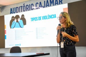 A Secretaria de Saúde de Cajamar capacita profissionais e reforça rede de proteção contra a violência