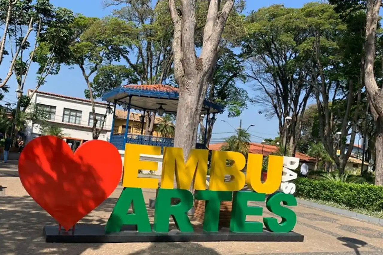 centro de embu das artes