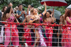 Daniela Mercury Transforma Rua da Consolação em Mar de Axé e Folia