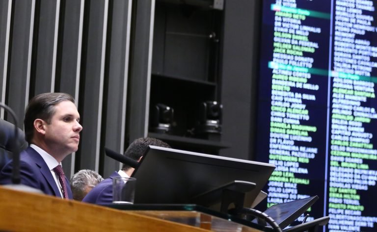 Discussão e votação de propostas legislativas. Presidente da Câmara dos Deputados, Hugo Motta (REPUBLICANOS - PB)