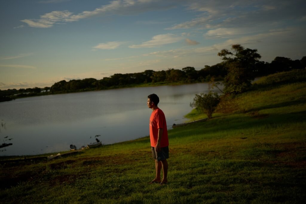 “They are violating our rights,” says Filipe Gabriel Mura, indigenous leader of Soares village (Photo: Mariana Greif/Repórter Brasil)