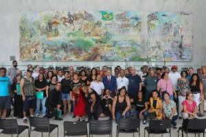 Pacientes do CAPS de Osasco levam exposição de arte à Assembleia Legislativa