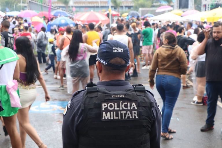 Segurança pública - policiais - Polícia Militar - PM - Ações preventivas, campanhas e presença dos agentes garantiram a segurança. Quase 500 motoristas foram autuados por alcoolemia