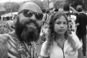 Adolescente de 16 anos morre após festa em Carapicuíba; família suspeita de crime