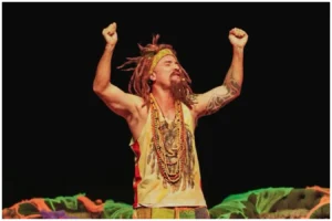 Marco Luque apresenta novo espetáculo de stand-up em Barueri