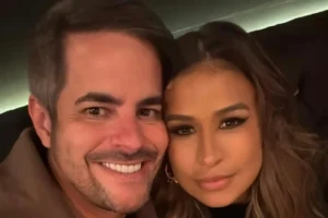 Simone Mendes e Kaká Diniz comemoram 13 anos de casados e trocam declarações