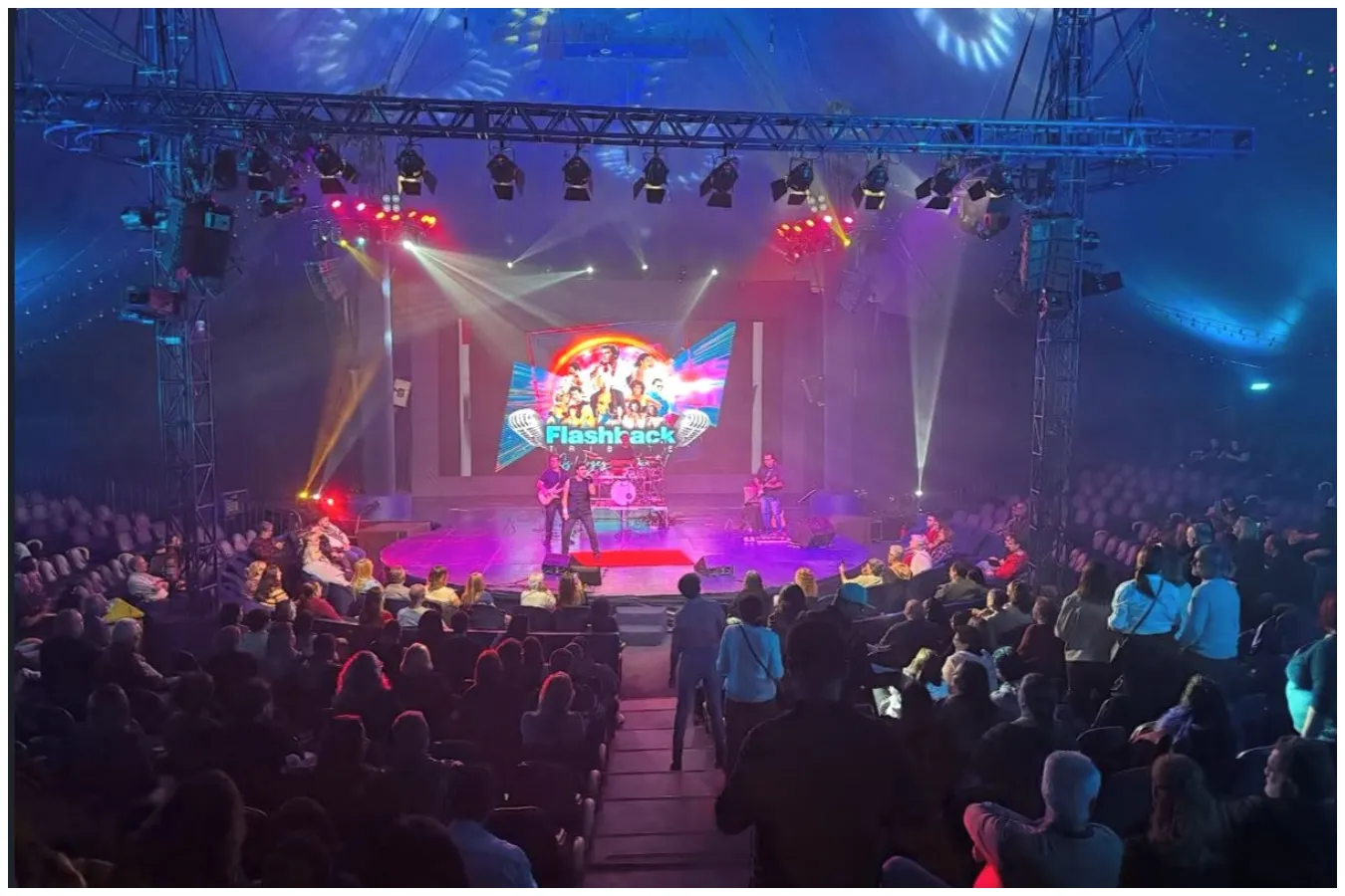 show vozes do mundo flashback tribute em barueri