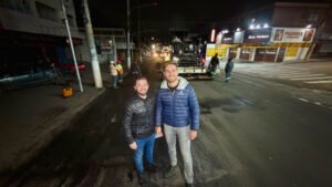 Kauãn acompanha madrugada de obras e reforça avanço histórico no recapeamento da Avenida Tenente Marques