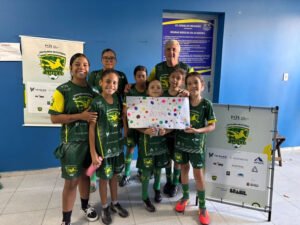 Futebol que transforma: meninas aprendem sobre inclusão, saúde e paz dentro e fora de campo em São Paulo