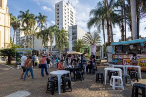 Festival do Pastel movimenta a Praça da Matriz nesta sexta-feira