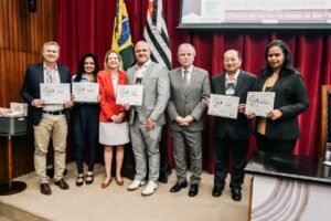Cajamar recebe Selo TCESP Ouvidoria Cidadã 2026 por qualidade no atendimento à população